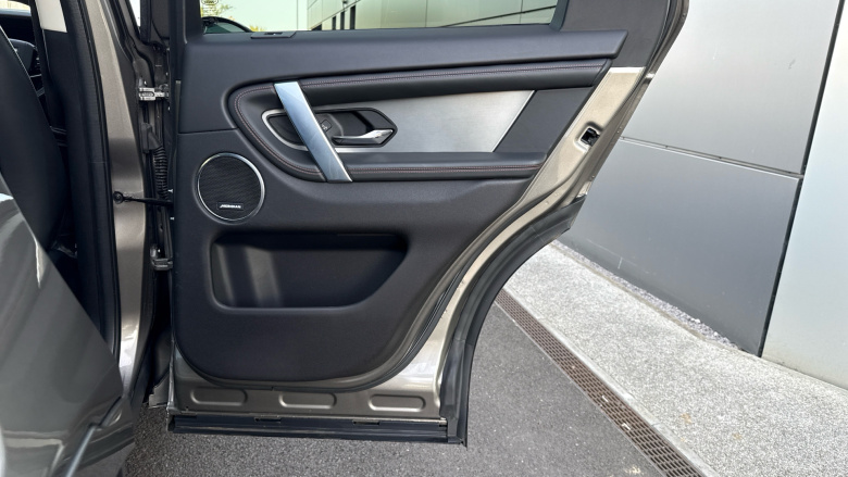 Land Rover Discovery Sport 2.0 D200 R-Dynamic HSE 5dr Auto Diesel Station Wagon